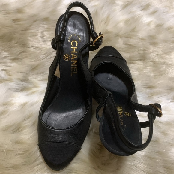 Chanel Slingback Heels 👠 - Picture 9 of 10